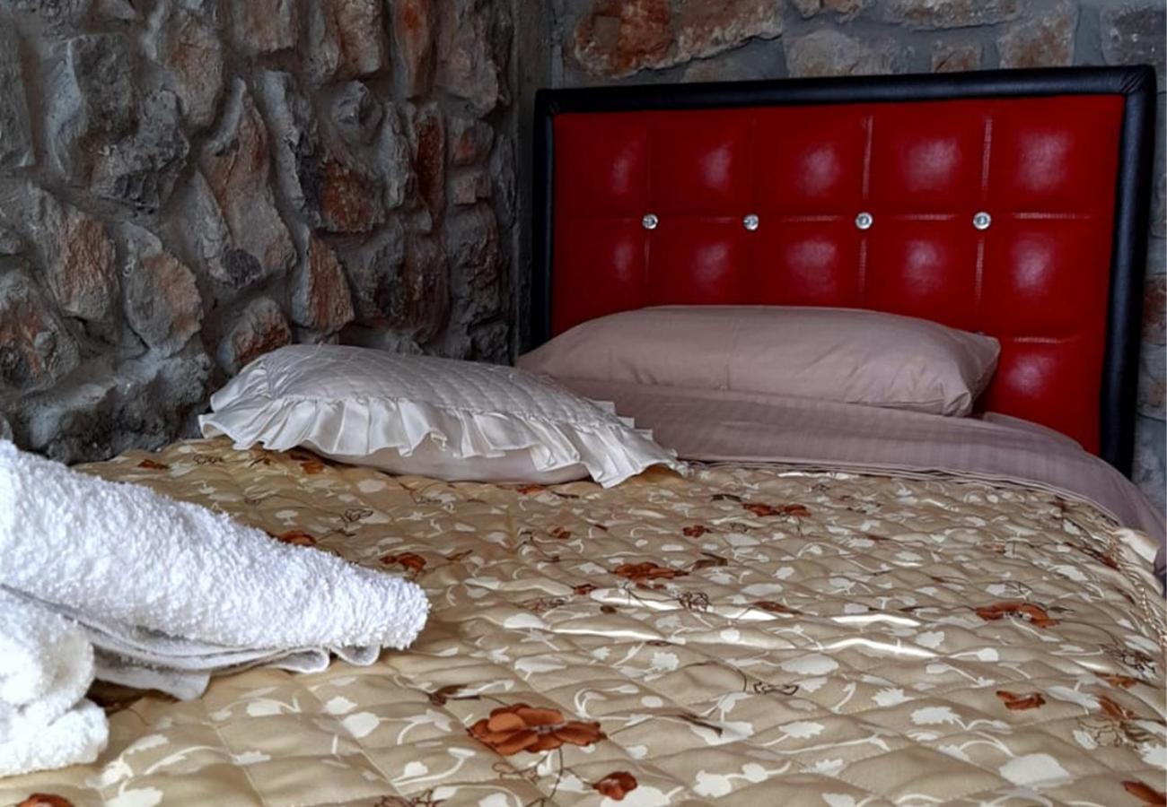 Hotel Villa Stone Dream Bar Restaurant Udenisht 外观 照片