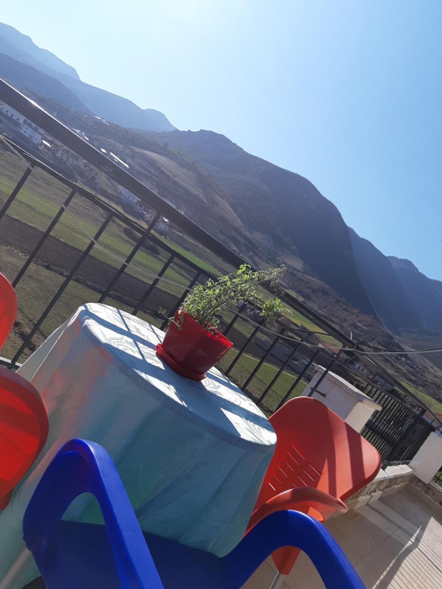 Hotel Villa Stone Dream Bar Restaurant Udenisht 外观 照片