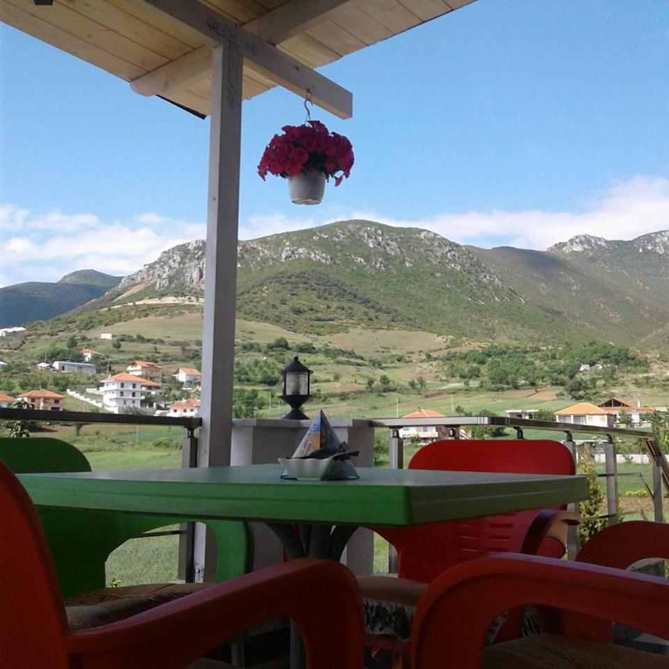 Hotel Villa Stone Dream Bar Restaurant Udenisht 外观 照片